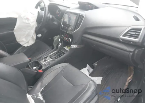 2019 Subaru Forester Touring z USA, uszkodzony, nr VIN JF2SKAWC1KH529375